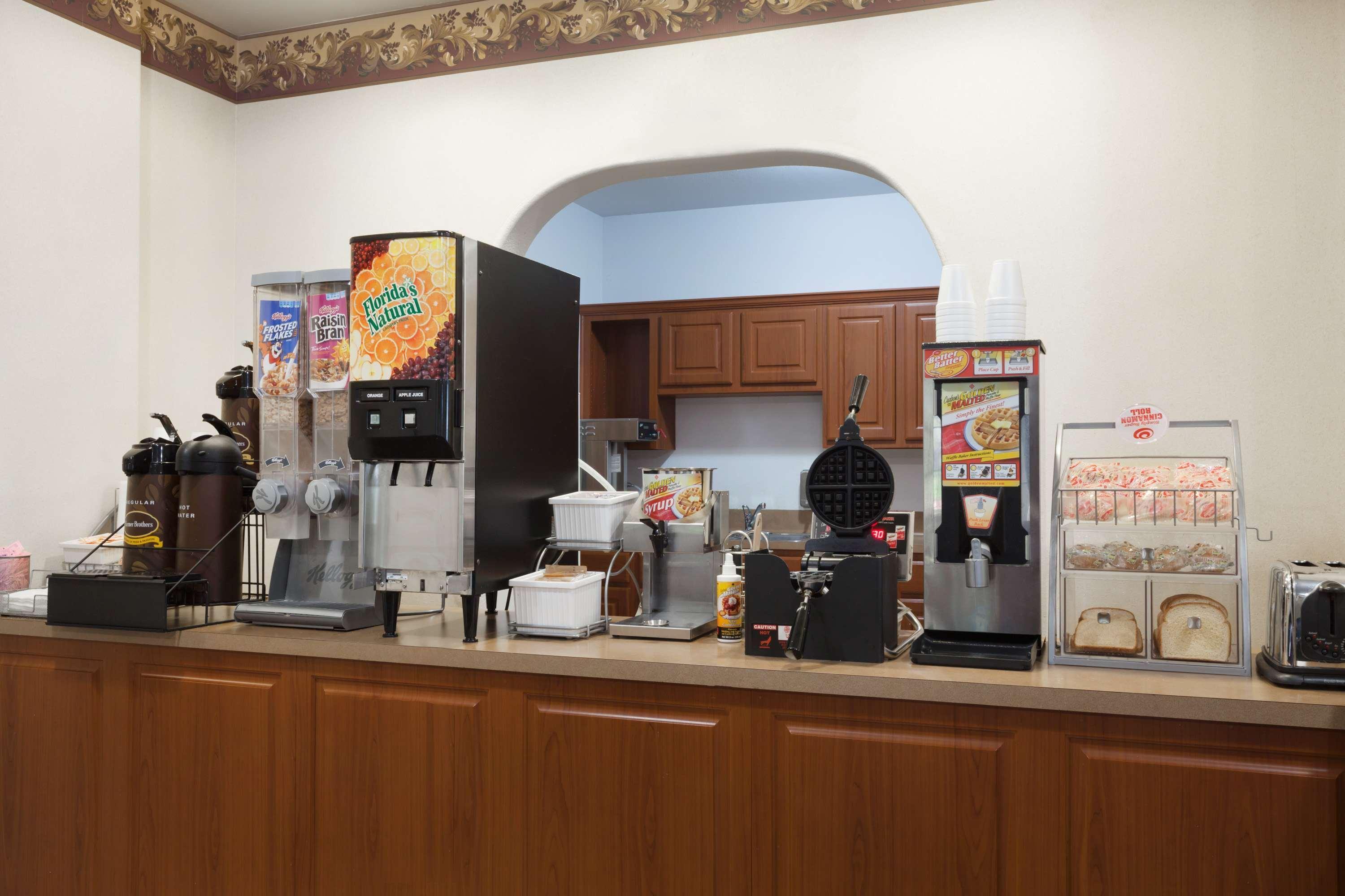 Super 8 By Wyndham Hotel Huntsville
