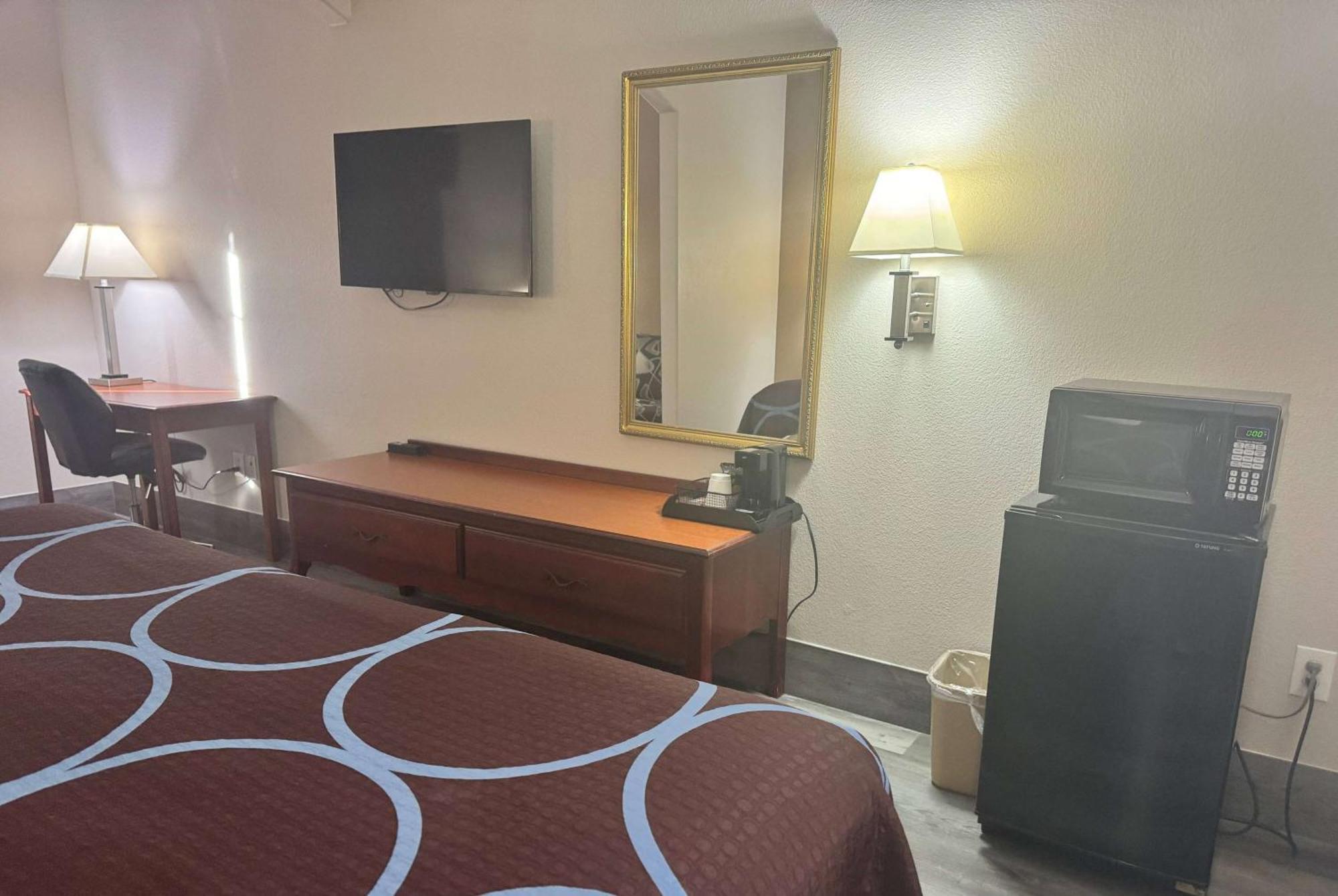 Super 8 By Wyndham 2*