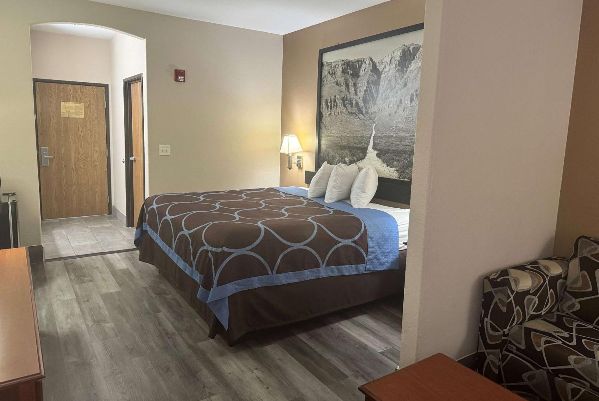 Super 8 By Wyndham
