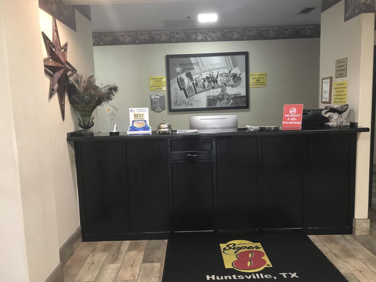 Super 8 By Wyndham Huntsville